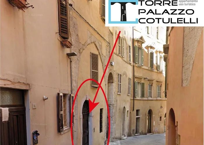 Torre Palazzo Cotulelli * Ancône